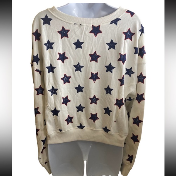 NWT Steve Madden Crewneck Sweatshirt with Stars - Picture 6 of 6